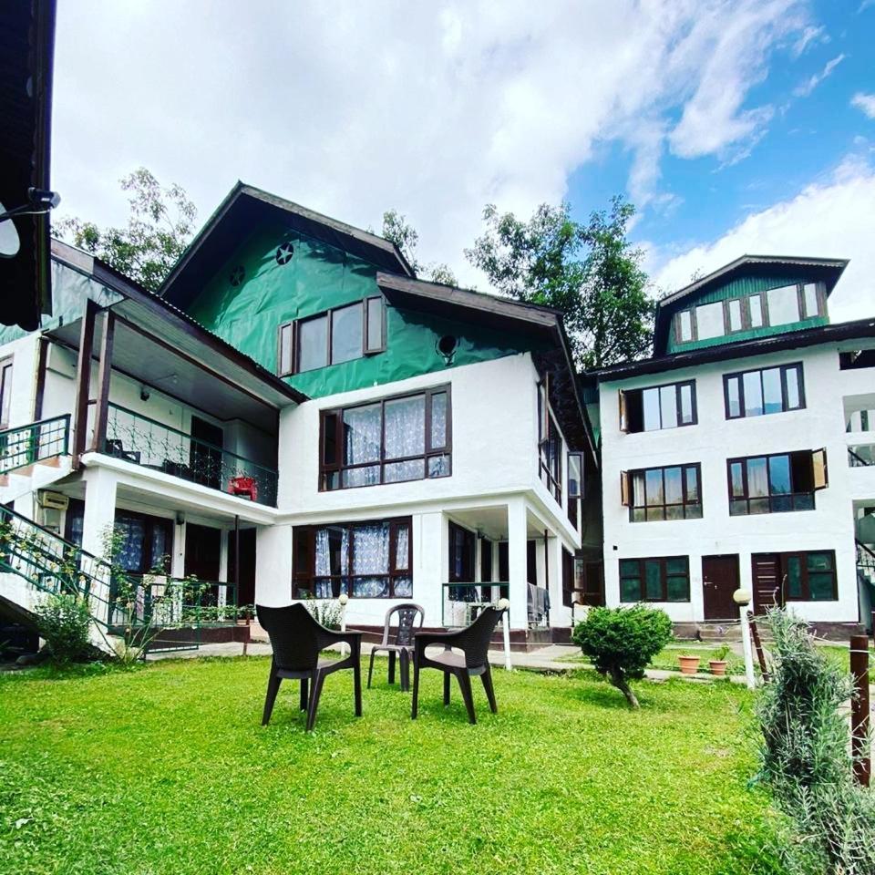 The K2 Alpine Hotel Pahalgām Kültér fotó